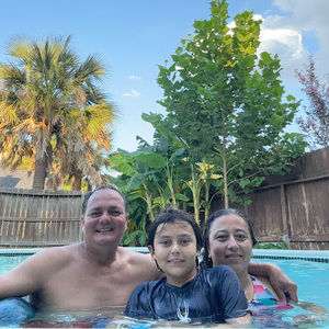 Meet your Posher, Claudia